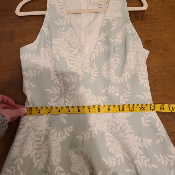 Dress The Population Seafoam Catalina V-neck Knee Length Dress Size Small - Picture 9 of 11